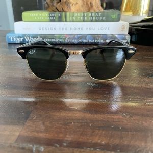 Like new rayban club master rb3016 black and gold sunglasses me women unisex